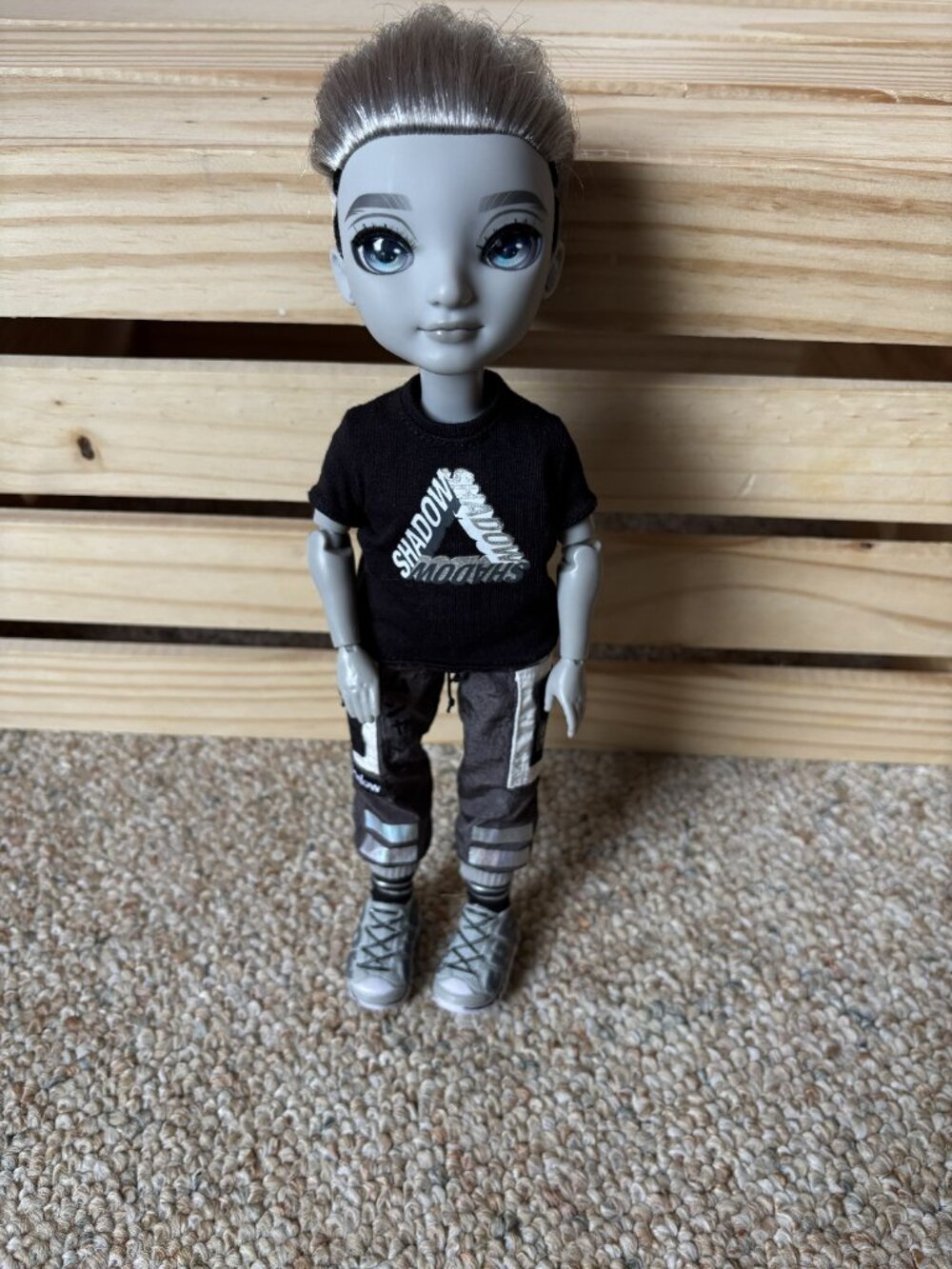 Rainbow High Shadow Series 1 Ash Silverstone Greyscale Boy Doll
